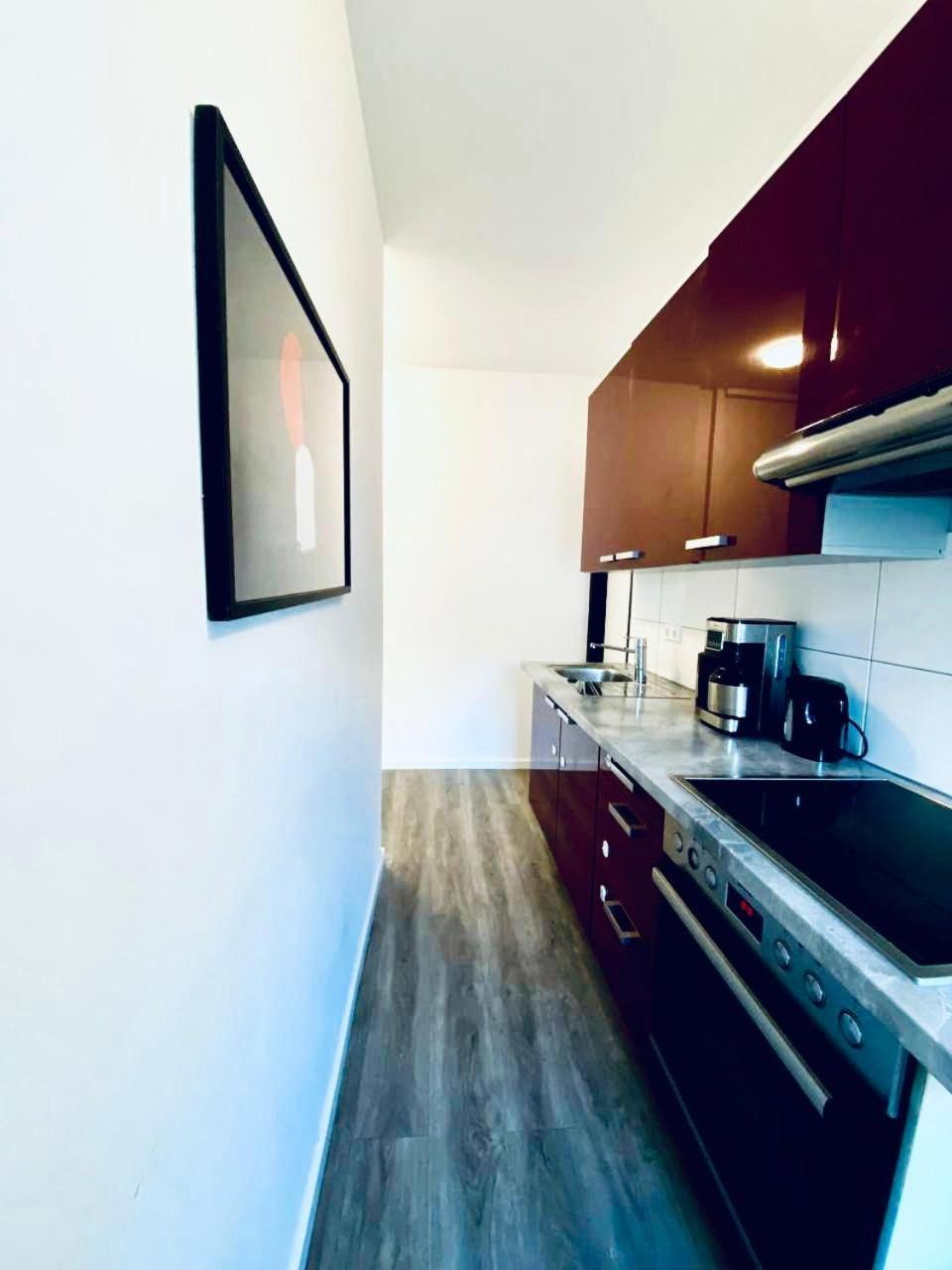 7 Bedroom Apt Shared 15 Mins To Schoenbrunn, Ideal For 15 P Apartment *